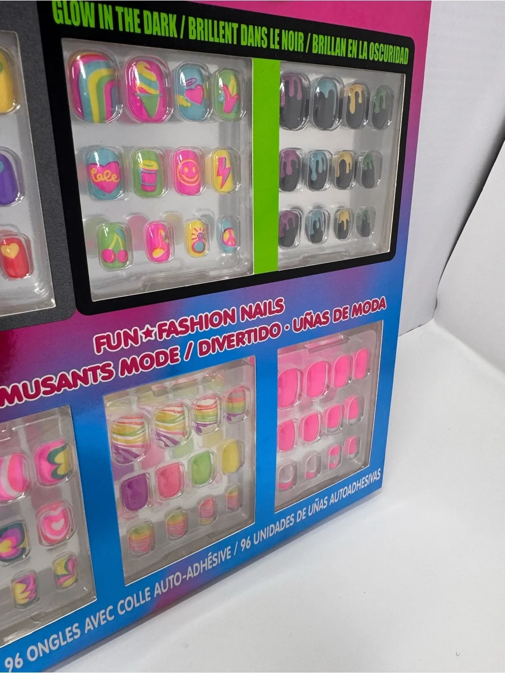 Townley Girl Press-On Nails Rounded Square Neon Glow in the Dark Retro Mix NEW
